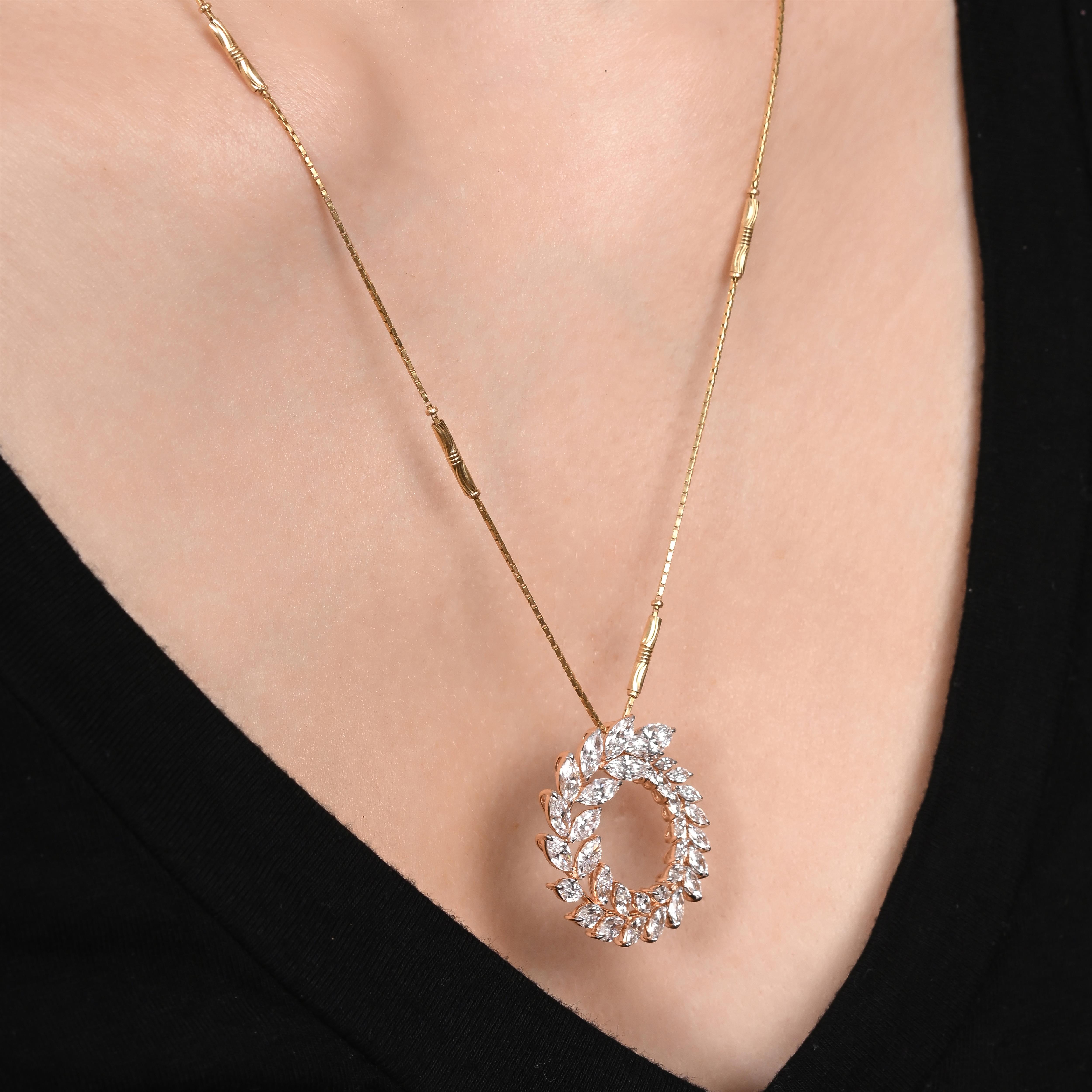 Graduating Wreath Pendant