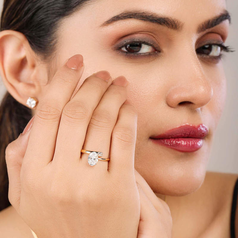 Elegant Oval Orchid Ring