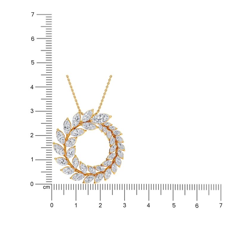 Graduating Wreath Pendant