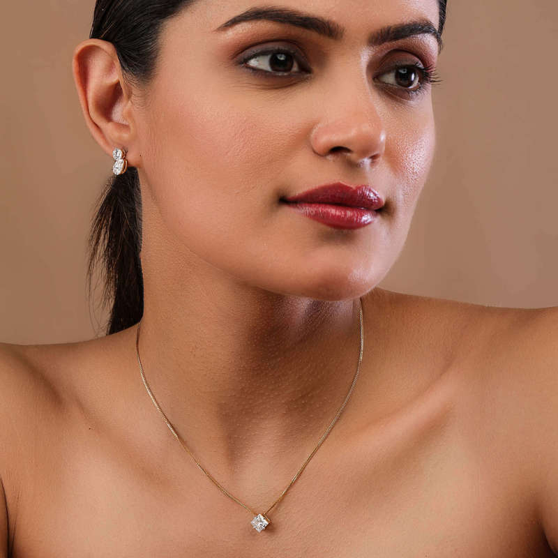 Toi-Et-Moi Pear & Round Solitaire Earrings