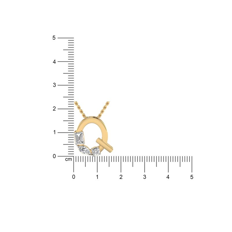 "Q" Alphabet pendant