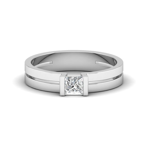 The Solitaire Frame Ring