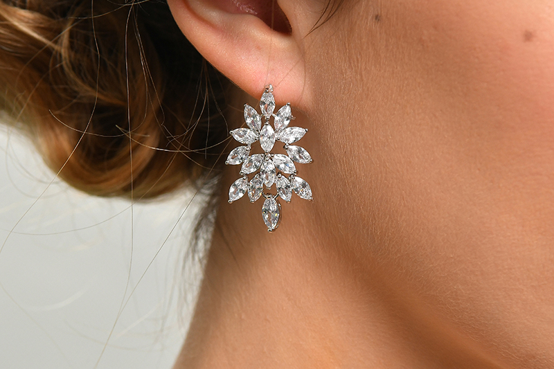 Drop earrings